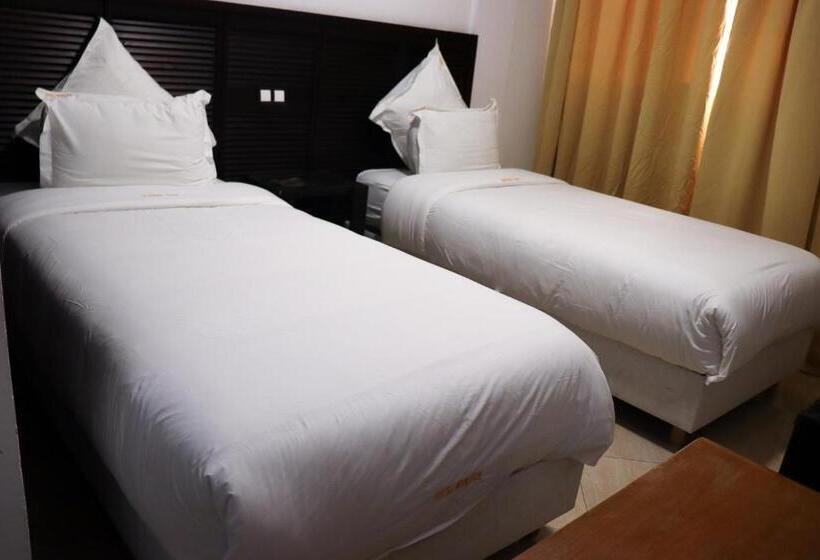 غرفة قياسية, Mansour