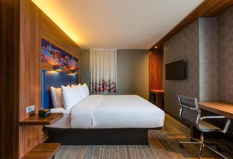 Standard-huone King-vuode, Sky Loft Hotel Kyiv By Rixwell International