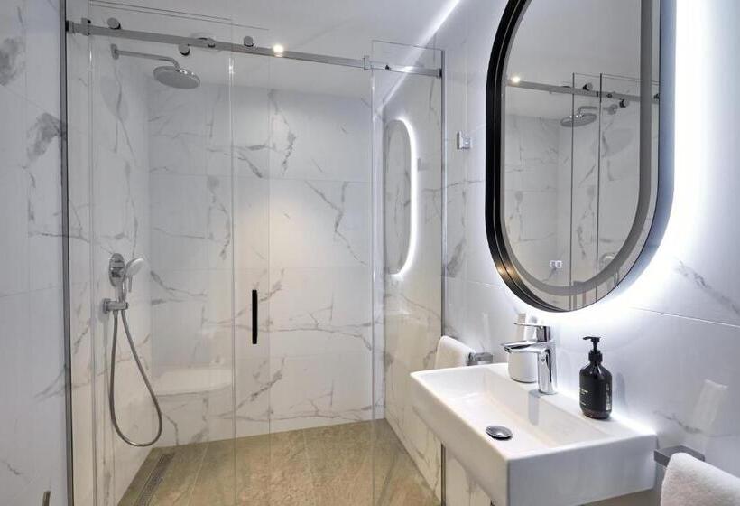 2 Bedroom Superior Room, Sky Loft Hotel Kyiv By Rixwell International