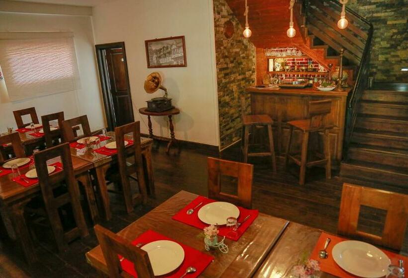 חדר סטנדרט לשלושה, Top Venice