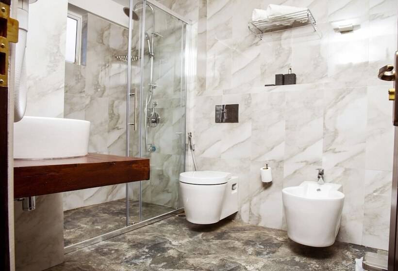 חדר דלוקס לשלושה, Top Venice