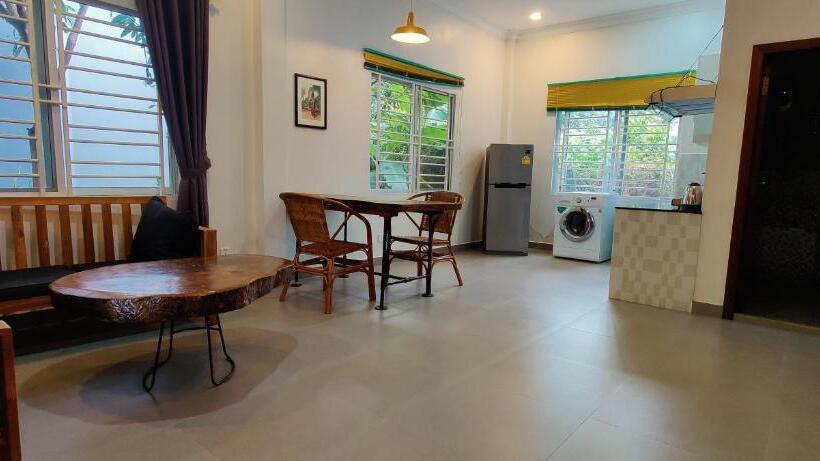 بنجلو قياسى غرفتين نوم, Sanssouci Kep