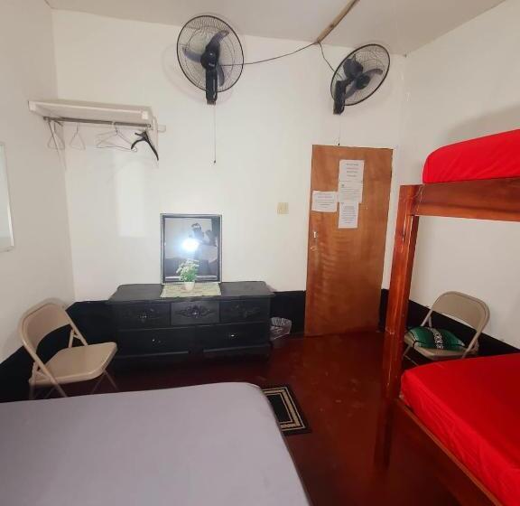 اتاق خانوادگی, Drifters@one Mile