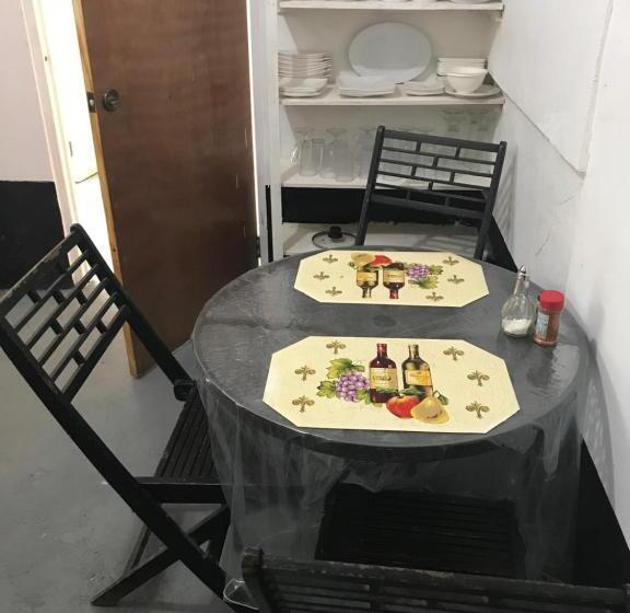 Economy Triple Room, Drifters@one Mile