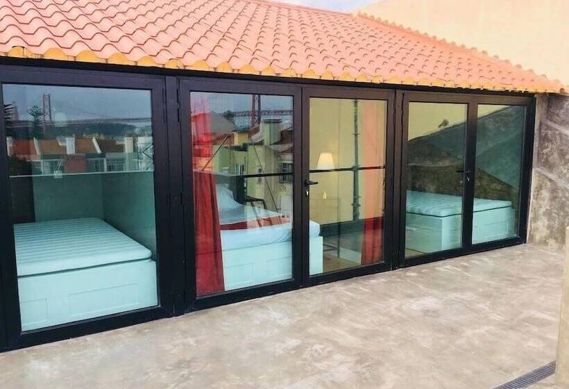 اتاق استاندارد با تخت دوبل و چشمانداز, The Bridge