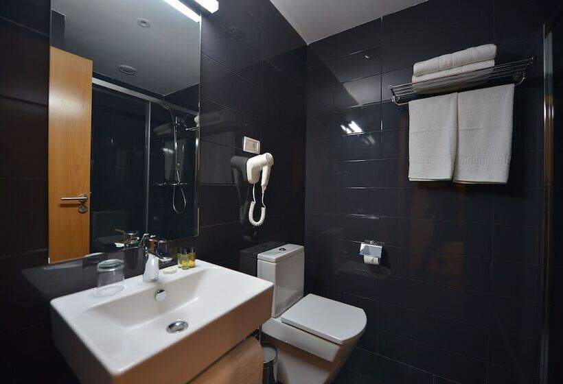 اتاق استاندارد, Annakhil