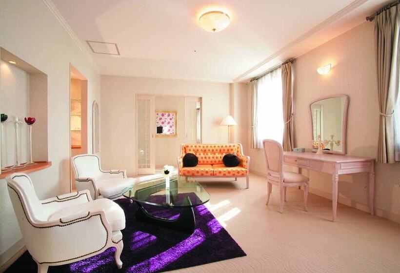 جناح, Kitabiwako Hotel Grazie