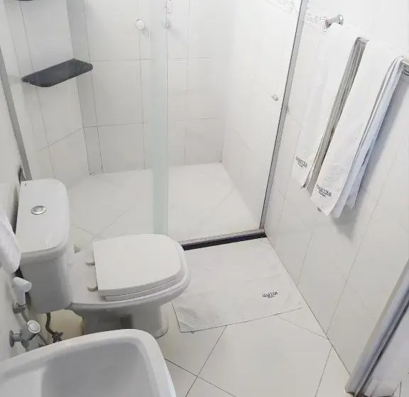 Pokój Standard Trzyosobowy, Master