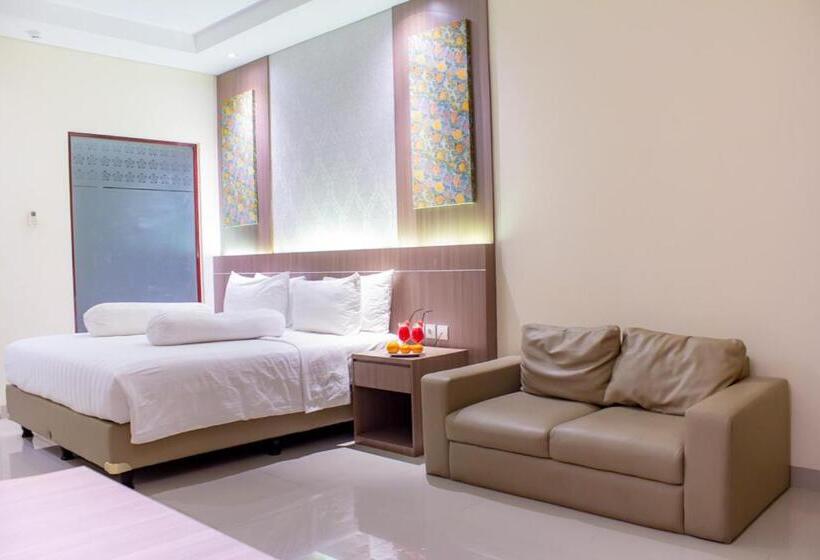 חדר דלוקס, Nevada Ketapang