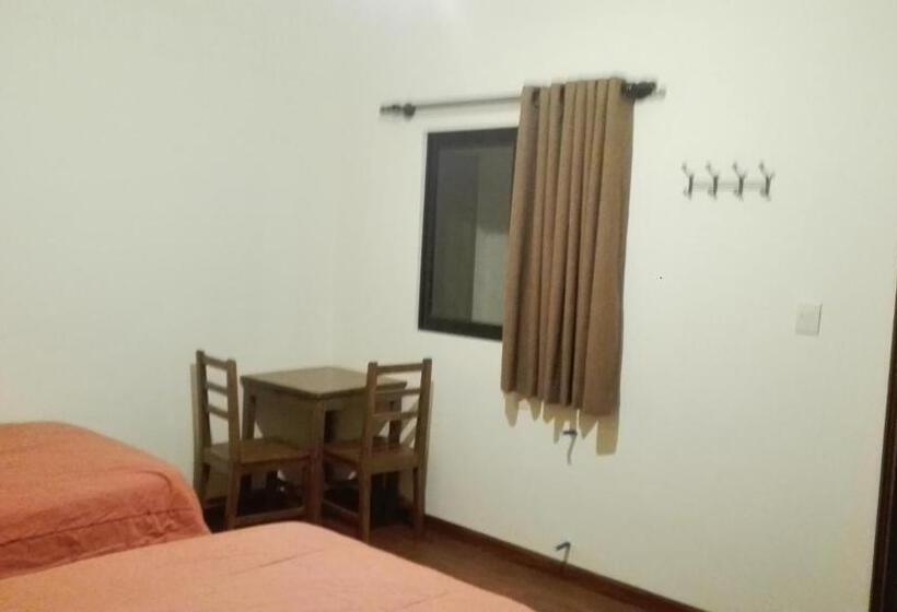 اتاق استاندارد, Piedra Blanca Backpackers Hostel