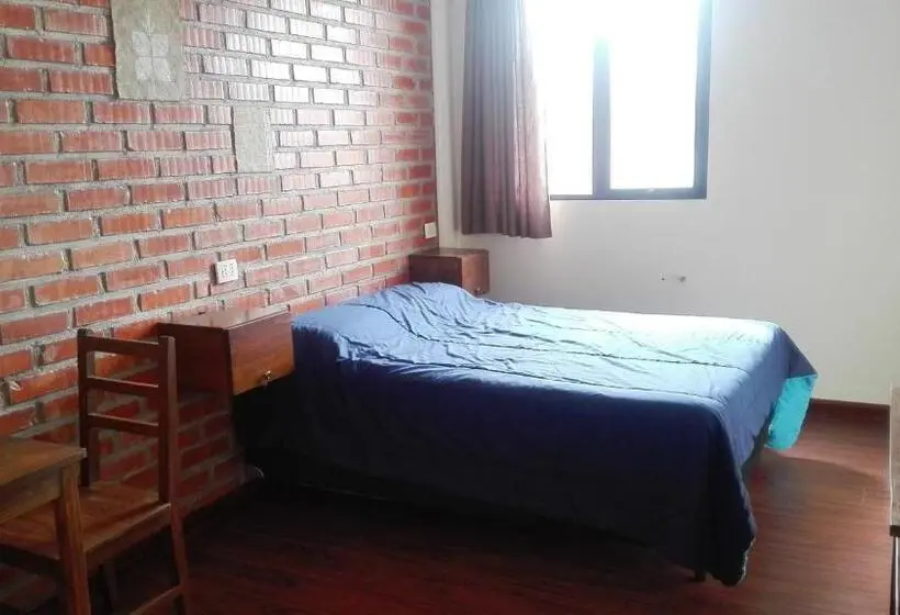 اتاق استاندارد با سرویس بهداشتی مشترک, Piedra Blanca Backpackers Hostel