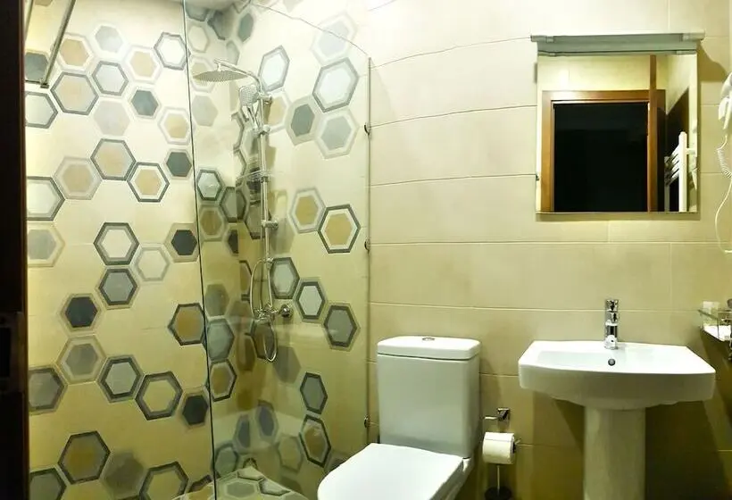 اتاق استاندارد با چشم‌انداز کوهستان, Cozy Hotel Kazbegi