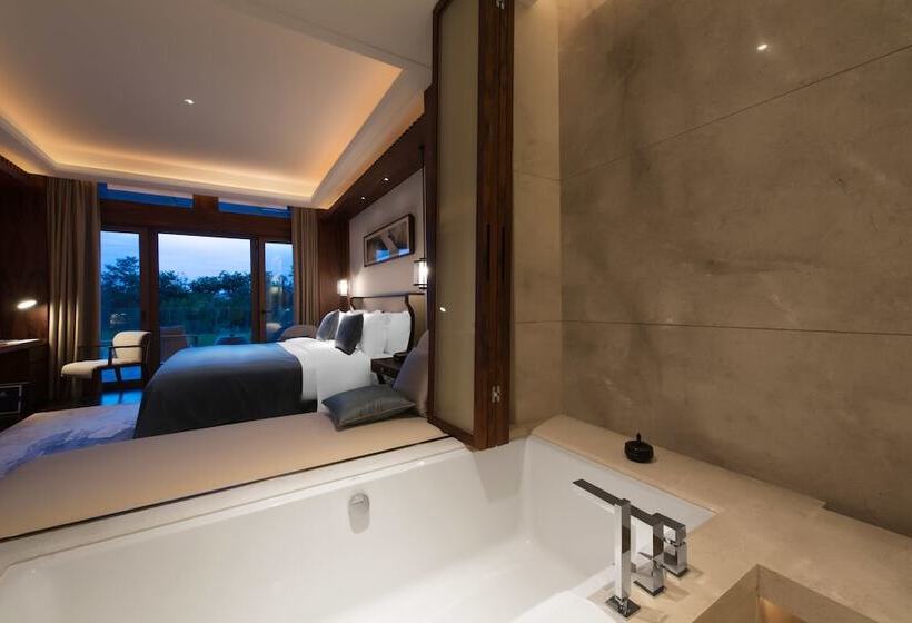 디럭스 룸, Honor Hotels & Resorts Yun Shu Dali