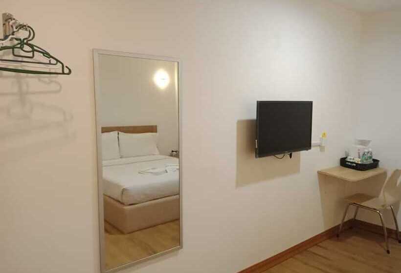 Номер Deluxe, Merilton