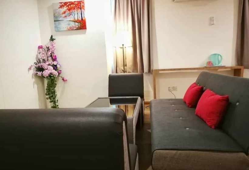 Family Suite, Merilton