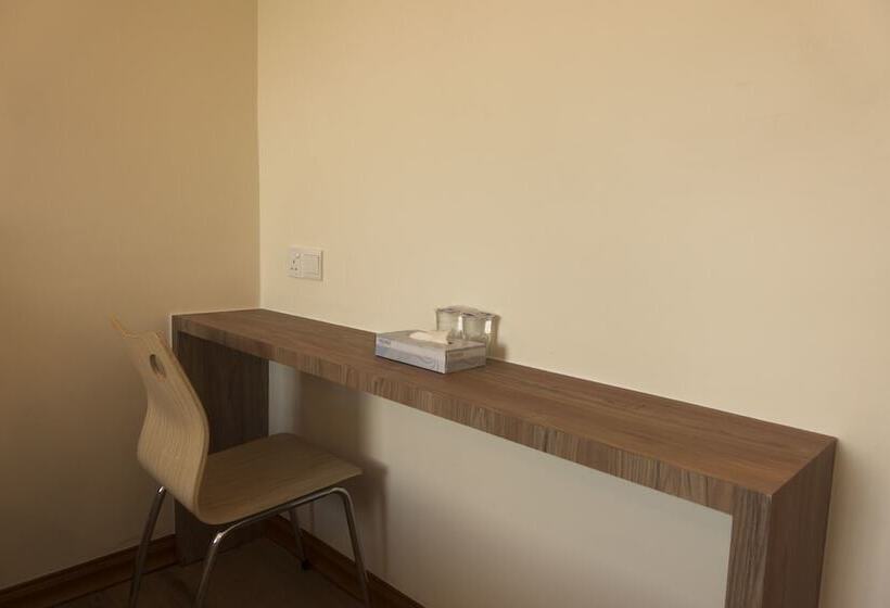 Номер Deluxe, Merilton