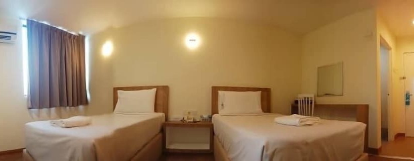 Номер Deluxe, Merilton