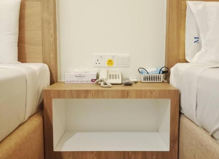 Номер Deluxe, Merilton