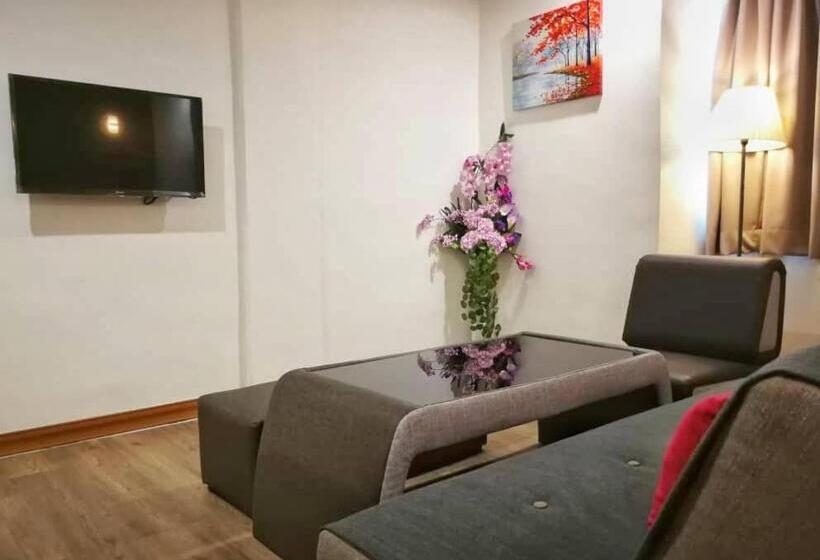 Family Suite, Merilton