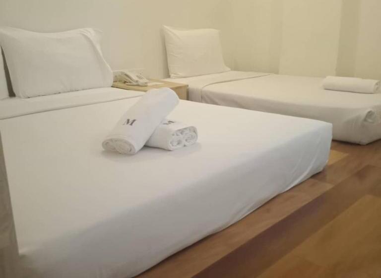 Трехместный Номер Deluxe, Merilton