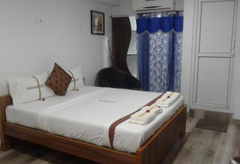 Номер Deluxe, Suradeep Residency