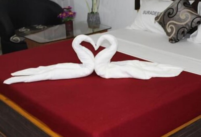 Номер Deluxe, Suradeep Residency