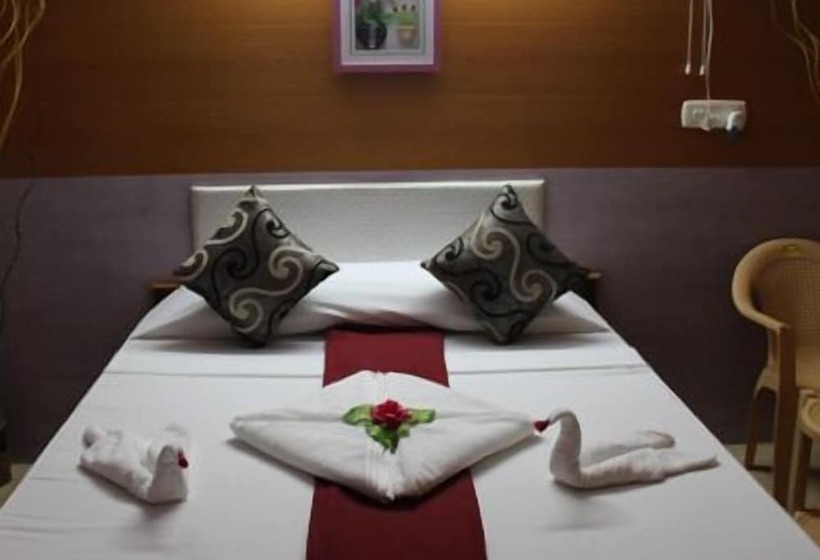 Номер Deluxe, Suradeep Residency