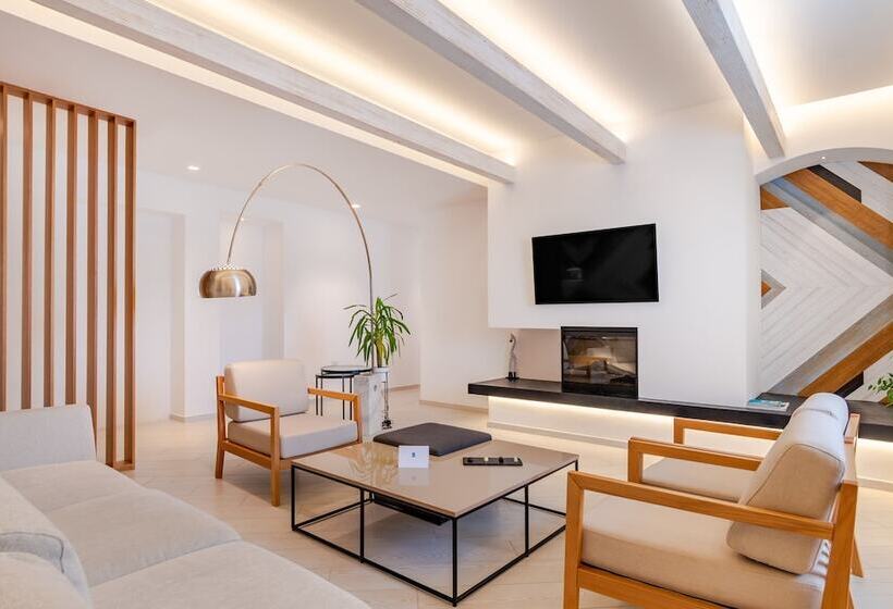 سوئیت با تخت بزرگ, Lazure Hotel & Marina