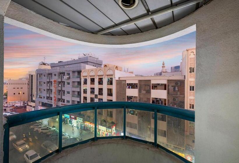 标准间, Naif Palace