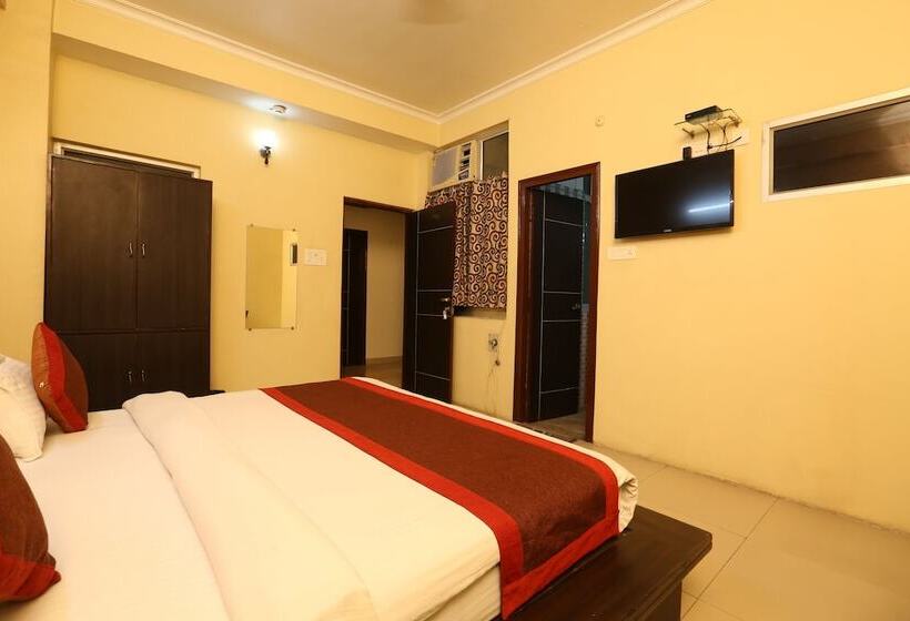 חדר דלוקס, Nexus L Hotels In Charbagh Lucknow