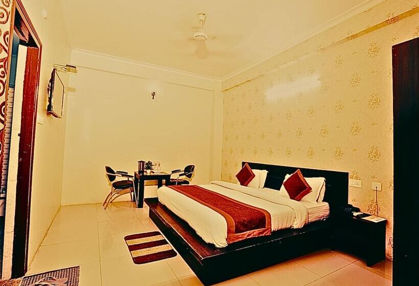 חדר דלוקס, Nexus L Hotels In Charbagh Lucknow