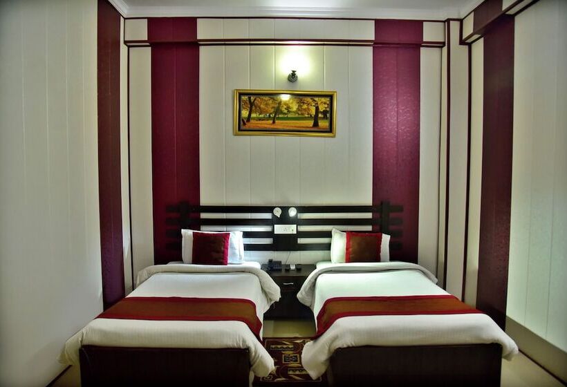 חדר דלוקס, Nexus L Hotels In Charbagh Lucknow