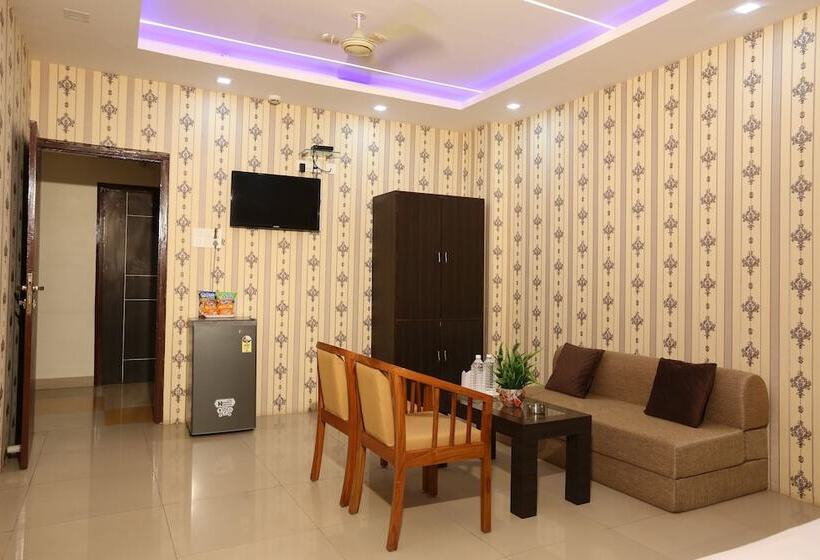 סוויטת פרמיום, Nexus L Hotels In Charbagh Lucknow