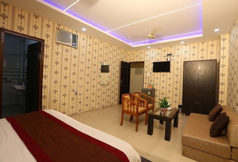 סוויטת פרמיום, Nexus L Hotels In Charbagh Lucknow
