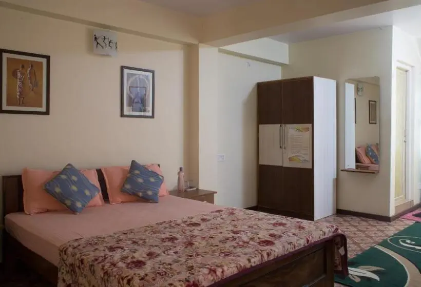 バルコニー付きデラックスルーム, Little Singamari Home Stay