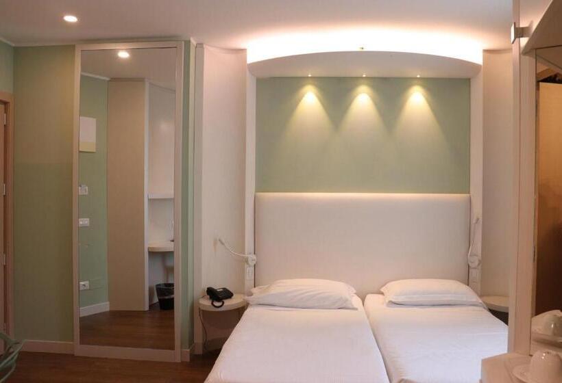 اتاق سوپریور, Ark