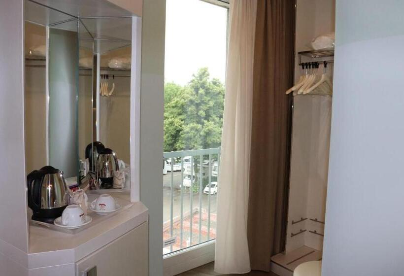 اتاق سوپریور, Ark