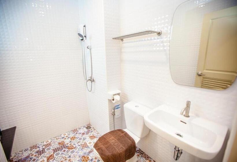 חדר סופריור לשלושה, Irabbit