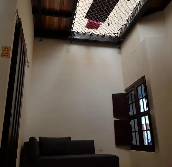 استودیوی استاندارد, Maculís