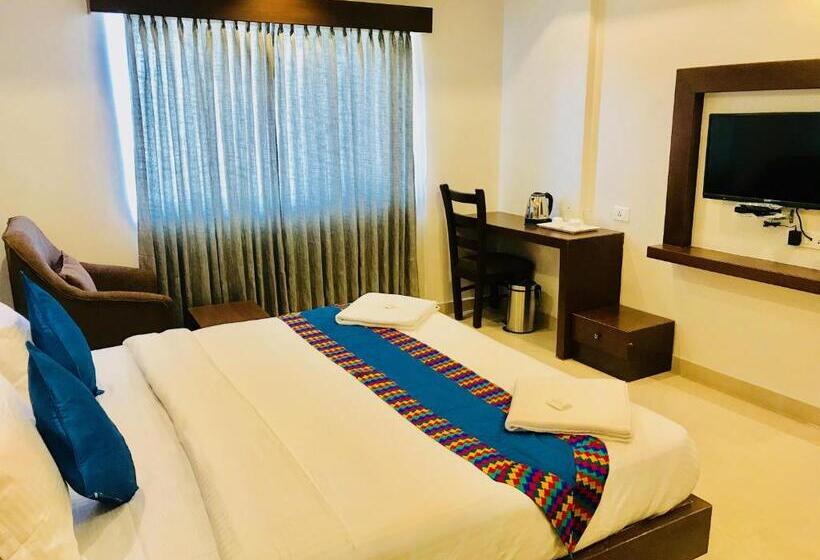 חדר אקונומי, Regalia Inn &suites