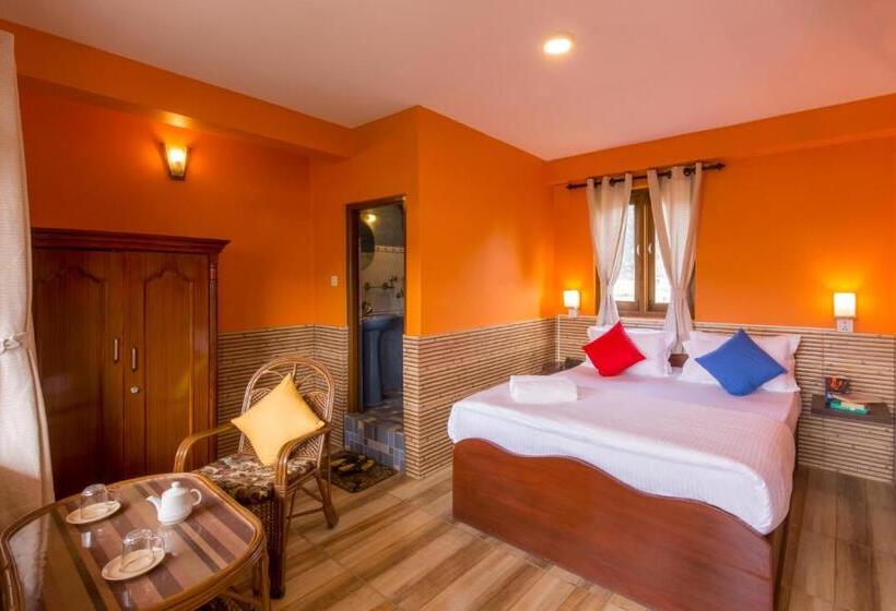 Quarto Deluxe, Zostel Pokhara