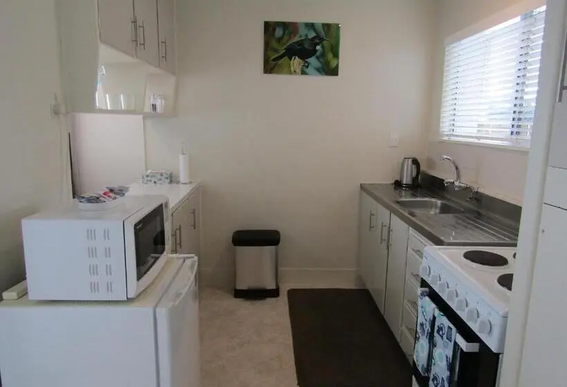 اتاق استاندارد با چشم‌انداز دریا, Anchorage Motel