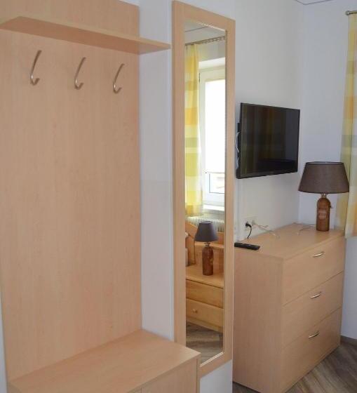 标准单人间, Pension Zum Strell