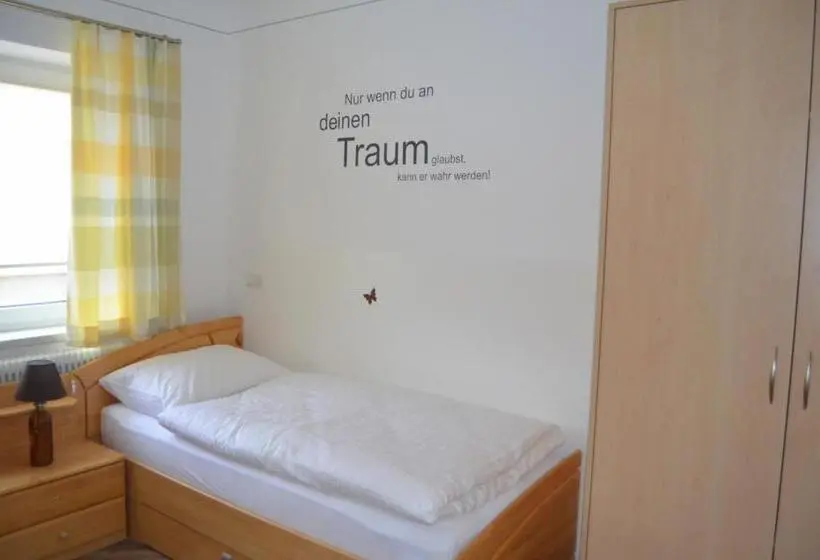 スタンダードシングルルーム, Pension Zum Strell