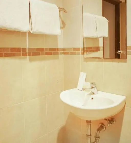デラックスルーム, Capital O 142 Hotel Al Furqon Syariah