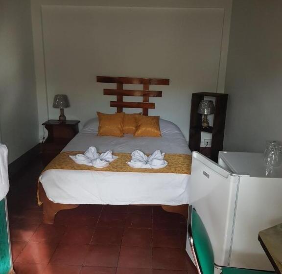 اتاق استاندارد, Don Robert