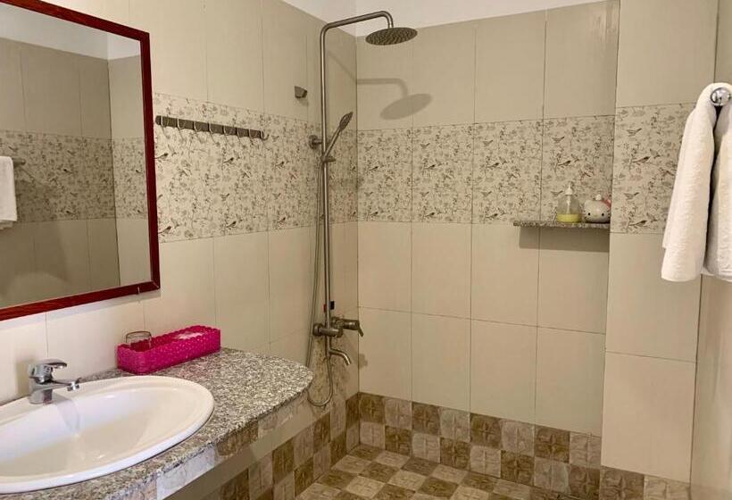 StandaardKamer, May Bungalow