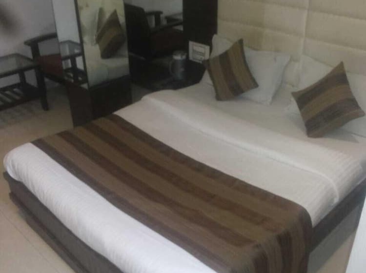 Deluxe-huone, Navi Mumbai