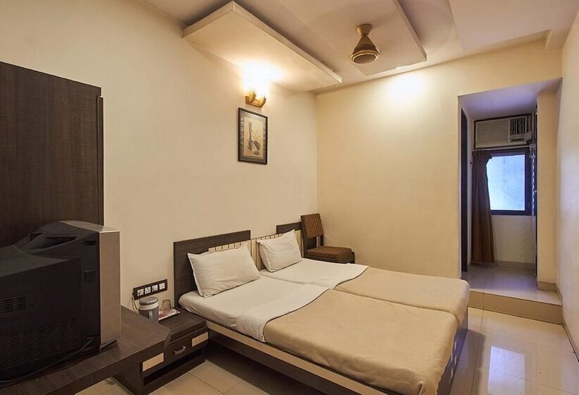 Standard-huone, Navi Mumbai