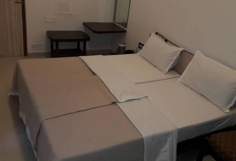 Standard-huone, Navi Mumbai